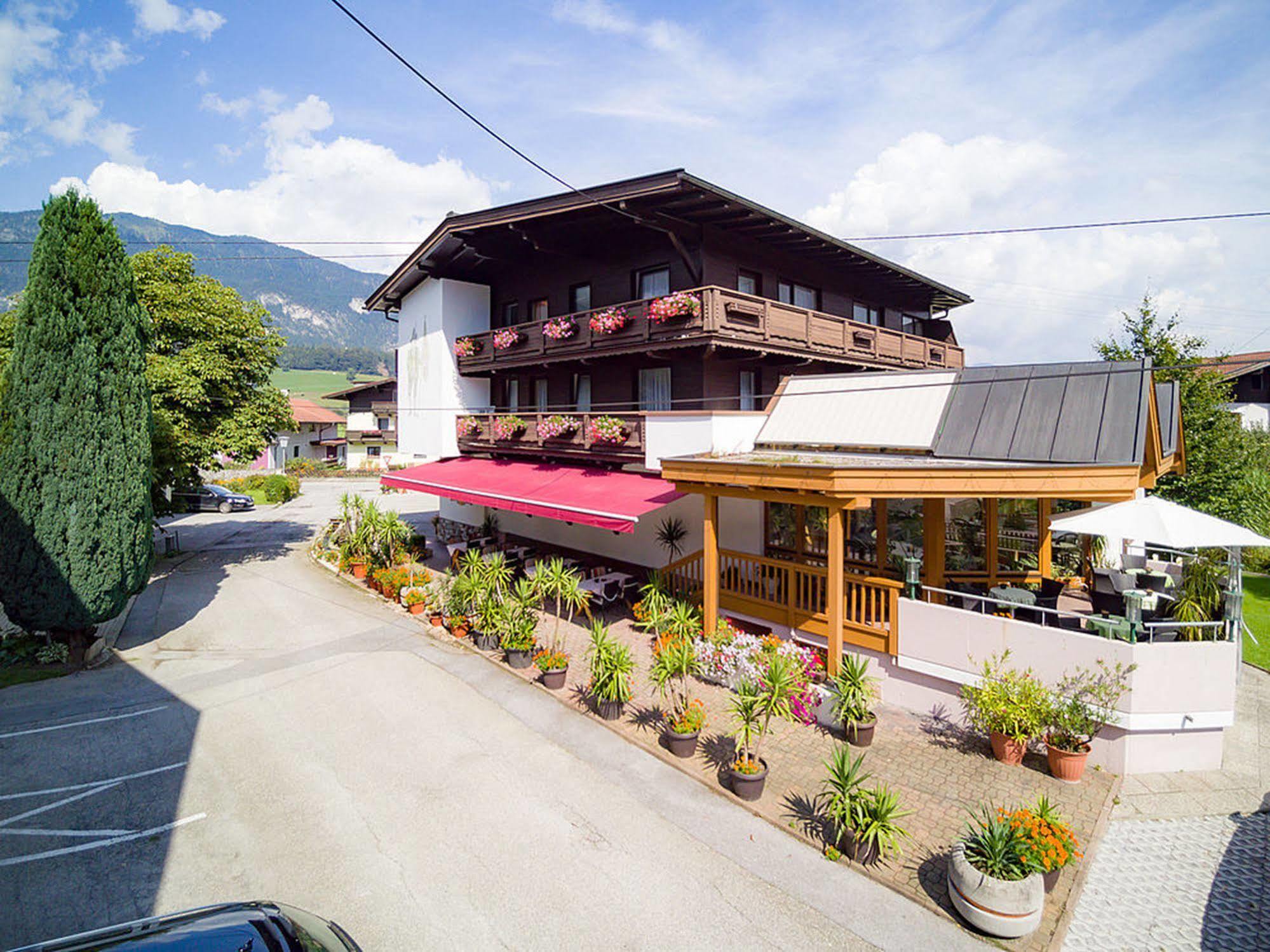 Gasthof Pension Alpenblick Radfeld Zewnętrze zdjęcie