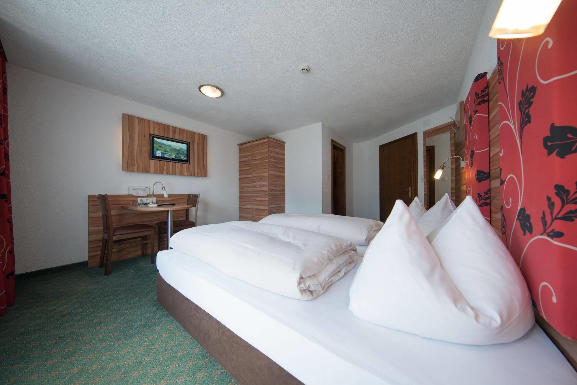 Gasthof Pension Alpenblick Radfeld Zewnętrze zdjęcie